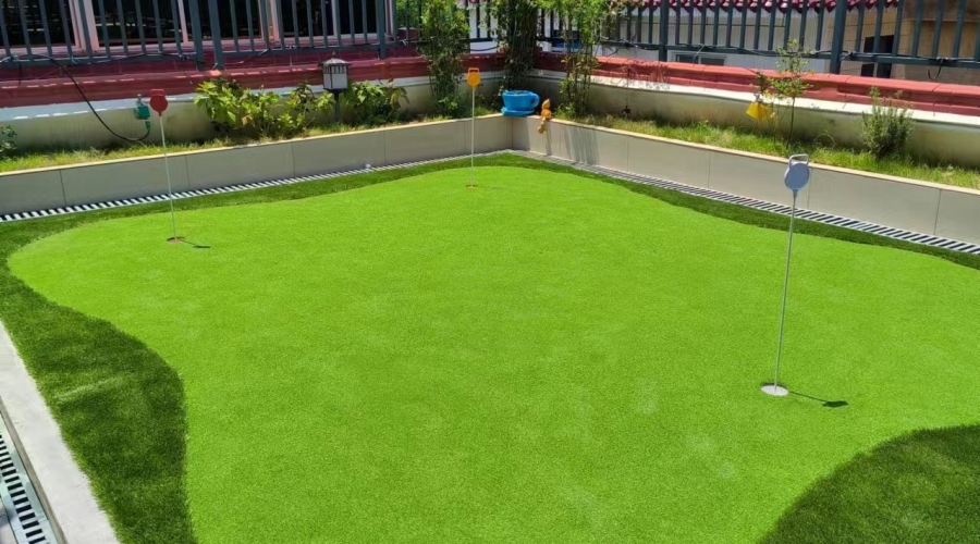 深圳罗湖某别墅人造草果岭案例