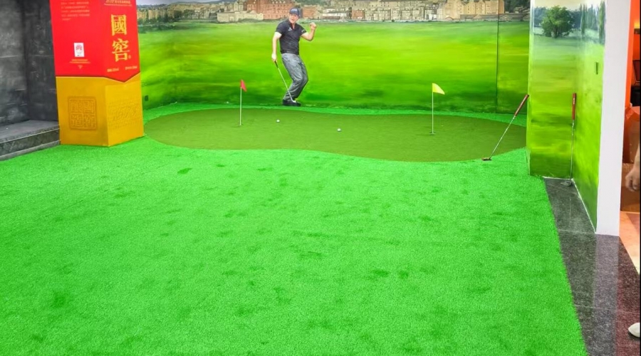 中山室内高尔夫人造草果岭案例